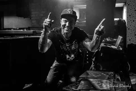 Energie sršela z pódia! O perfektní večírek se postaraly kapely Radosta a Jolly Joker & P.B.U. ⚡⚡