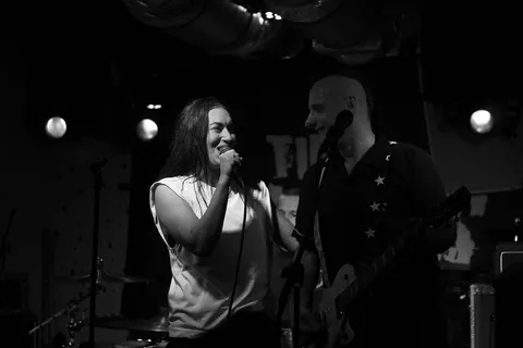 Tight Finks a Time shifter dokázali, že punk u nás opravdu žije!