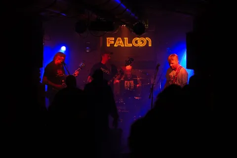 Punková smršť v klubu Falcon! Fotoreport z koncertu Punkcon II.