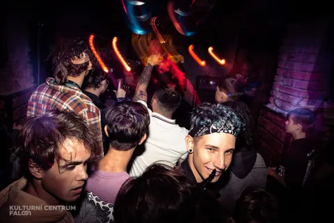 Úžasný koncert k 5. narozeninám klubu Falcon!