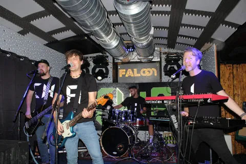 CHAI, JOKERS A MOLOTOV PARTY - to byla pořádná párty