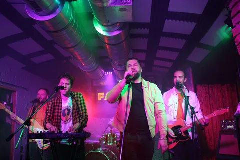 CHAI, JOKERS A MOLOTOV PARTY - to byla pořádná párty
