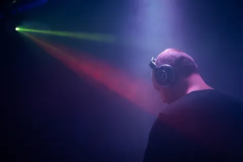 Bratři svým live setem s dalšími DJ's ovládli Falcon.?⚡️
