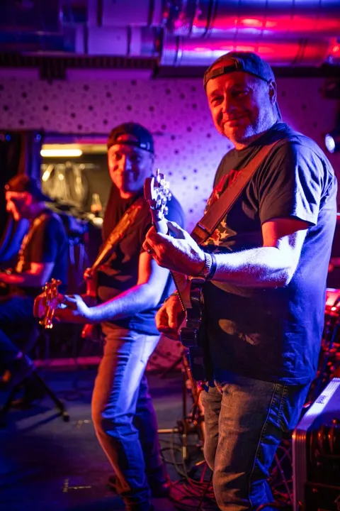 Jedinečný večer s instrumentální hudbou – The Sclerotic & host Lord Rock Klatovy