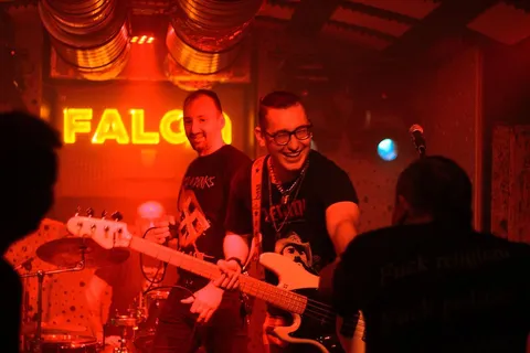 Punková smršť v klubu Falcon! Fotoreport z koncertu Punkcon II.