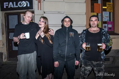 Welicoruss a Animal Hate rozhýbali Falcon!