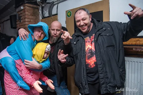 Welicoruss a Animal Hate rozhýbali Falcon!