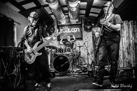 Energie sršela z pódia! O perfektní večírek se postaraly kapely Radosta a Jolly Joker & P.B.U. ⚡⚡